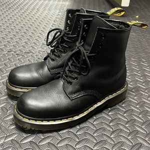 Dr. Martens 1460 Slip Resistant Airwick Size 8